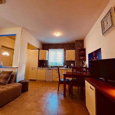 Nice-Comfort-Lux Apartment 95M2 Near The Beach Medulin Eksteriør billede