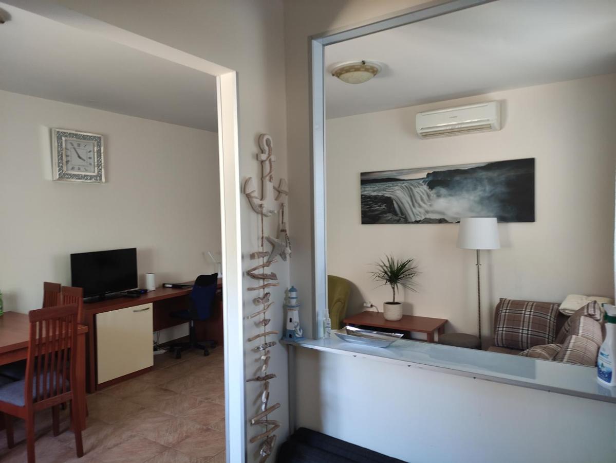 Nice-Comfort-Lux Apartment 95M2 Near The Beach Medulin Eksteriør billede